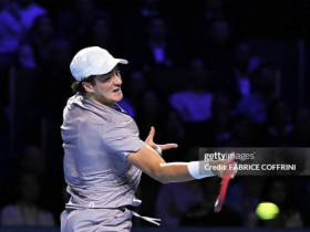 Video tennis Fokina - Fonseca: 2 set thần tốc, lên ngôi lịch sử (Chung kết Basel Open)