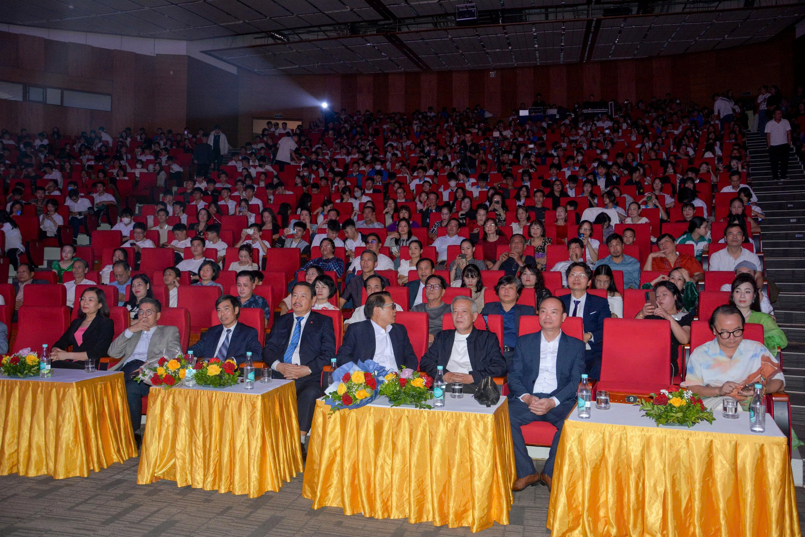 Lan tỏa cảm hứng sáng tạo tại chương trình giao lưu âm nhạc giữa 5 tỉnh, thành phố - 1