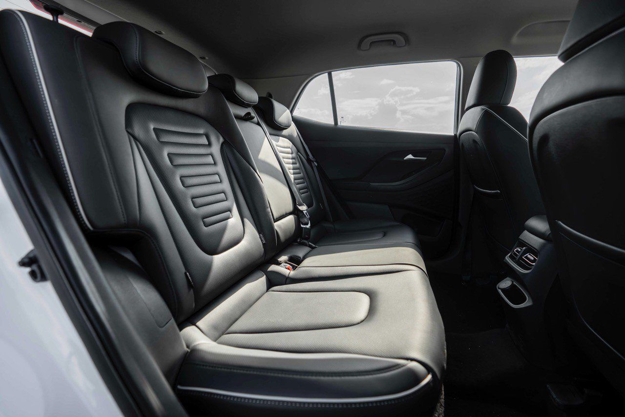 Hyundai Việt Nam tung ưu đãi 50 triệu đồng cho dòng xe Creta - 11
