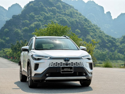 Thông tin doanh nghiệp - Toyota Corolla Cross khuấy động thị trường xe cuối năm với sự kiện lái thử xe hybrid electric trong tháng 11