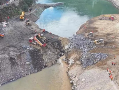 Thế giới - Trung Quốc hai lần chặn dòng sông lớn trong ngày để xây đồng thời hai nhà máy thủy điện