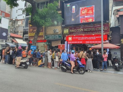 Kinh tế - Giá vàng chiều 29/10: Bất ngờ đảo chiều, cửa hàng vàng ra thông báo mới khiến nhiều người đứng ngồi không yên