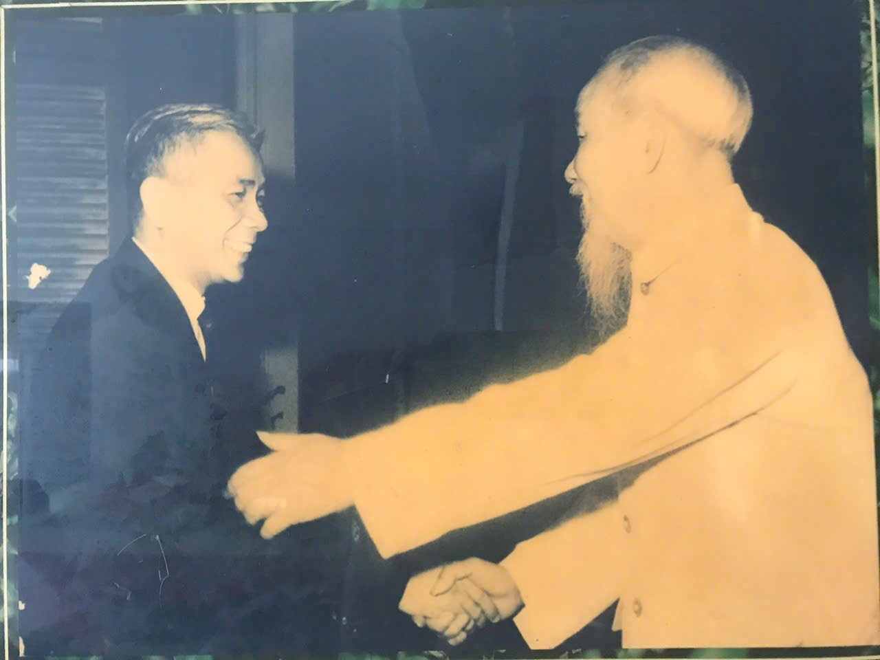 Vị tổng thư ký đầu tiên của mặt trận Tổ quốc Việt Nam thống nhất: Đồng chí Nguyễn Văn Tiến - 2