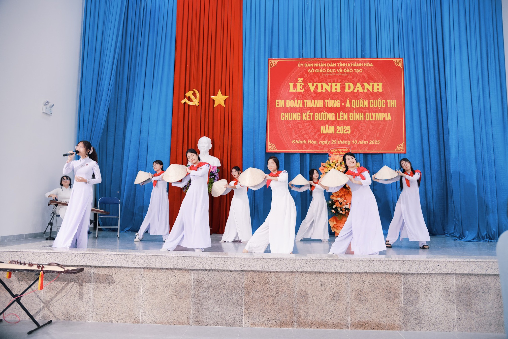 Á quân Đường lên đỉnh Olympia được vinh danh tại Khánh Hòa - 5