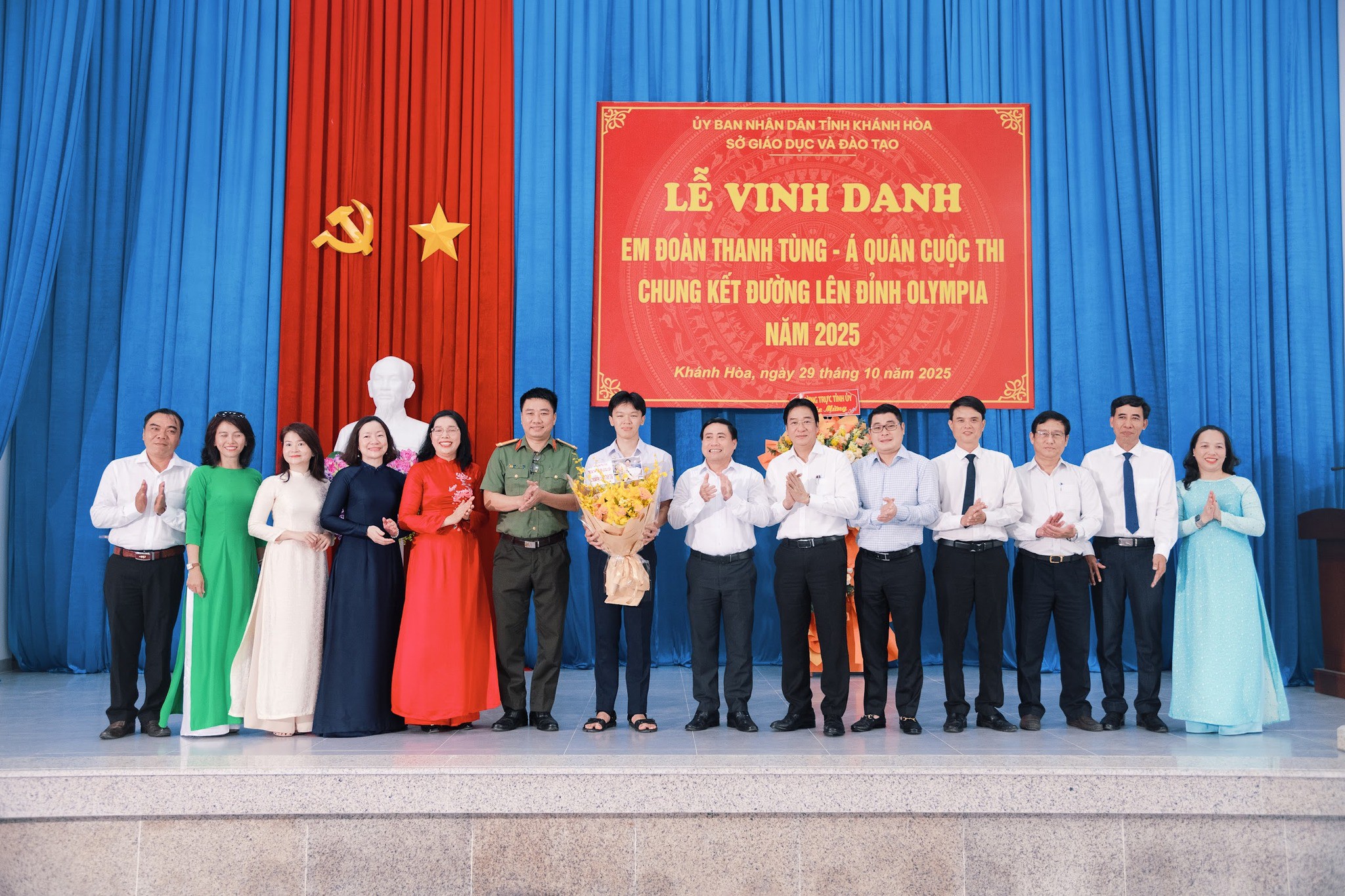 Á quân Đường lên đỉnh Olympia được vinh danh tại Khánh Hòa - 3