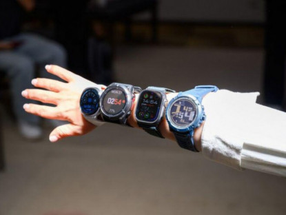 Công nghệ - Đồng hồ thông minh đầu tiên trên thế giới sử dụng màn hình MicroLED