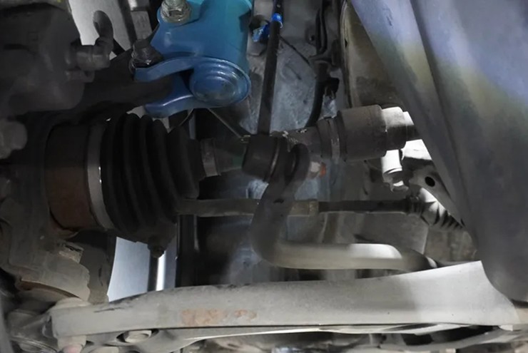 Mưa lớn vừa dứt, việc đầu tiên chủ xe nên làm là gì? - 2