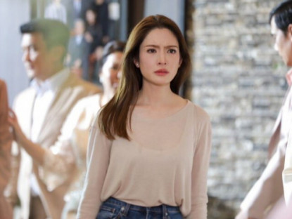 Gia đình - Ôm bụng bầu đến đám cưới chồng cũ, cô dâu đưa cho quyển sổ tiết kiệm, lời cô ấy nói khiến tôi bật khóc