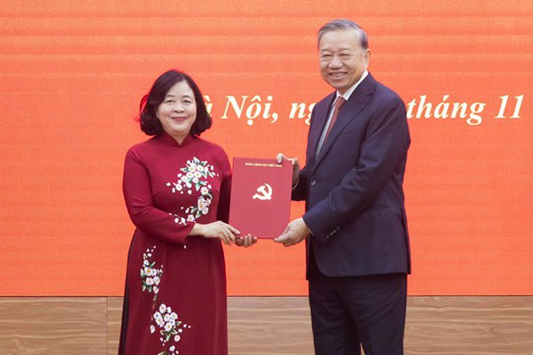 Đồng chí Bùi Thị Minh Hoài giữ chức Bí thư Đảng ủy Mặt trận Tổ quốc, các đoàn thể Trung ương - 1