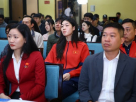 Mỹ nhân bóng chuyền 1m90 Quỳnh Hương sáng cửa tranh giải 