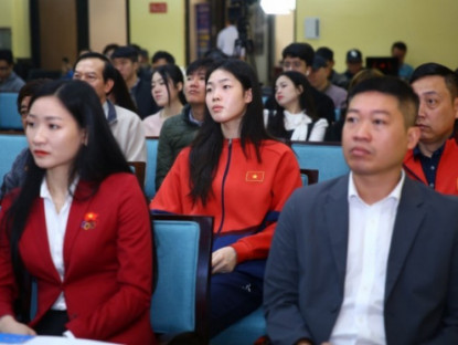 Thể thao - Mỹ nhân bóng chuyền 1m90 Quỳnh Hương sáng cửa tranh giải &quot;Oscar thể thao&quot;