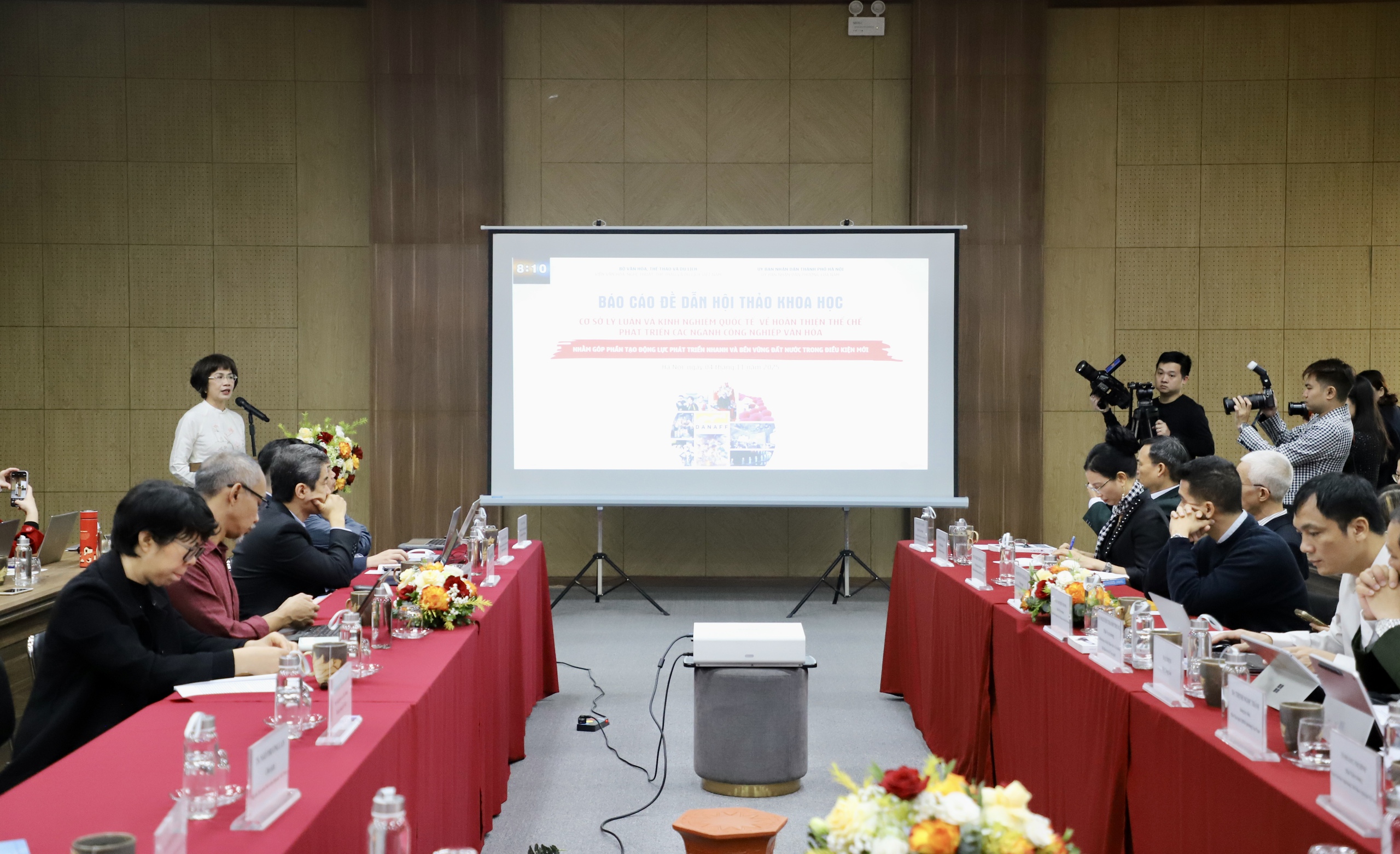 Hoàn thiện thể chế phát triển các ngành công nghiệp văn hóa nhằm góp phần tạo động lực phát triển nhanh và bền vững đất nước - 1