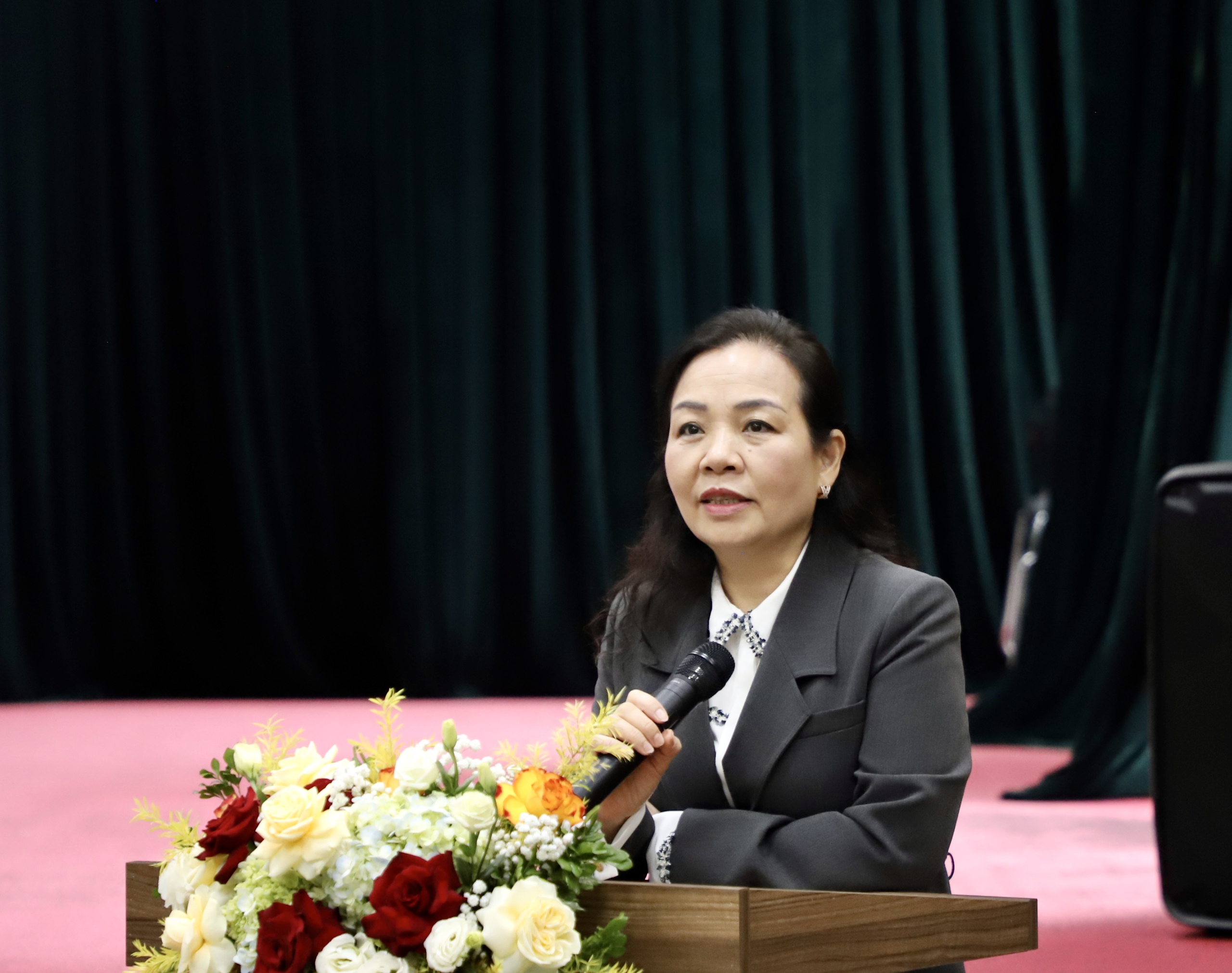 Hoàn thiện thể chế phát triển các ngành công nghiệp văn hóa nhằm góp phần tạo động lực phát triển nhanh và bền vững đất nước - 6