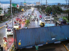 Bão Kalmaegi lao nhanh về phía Việt Nam: Nhật - Mỹ - châu Âu dự báo thế nào?