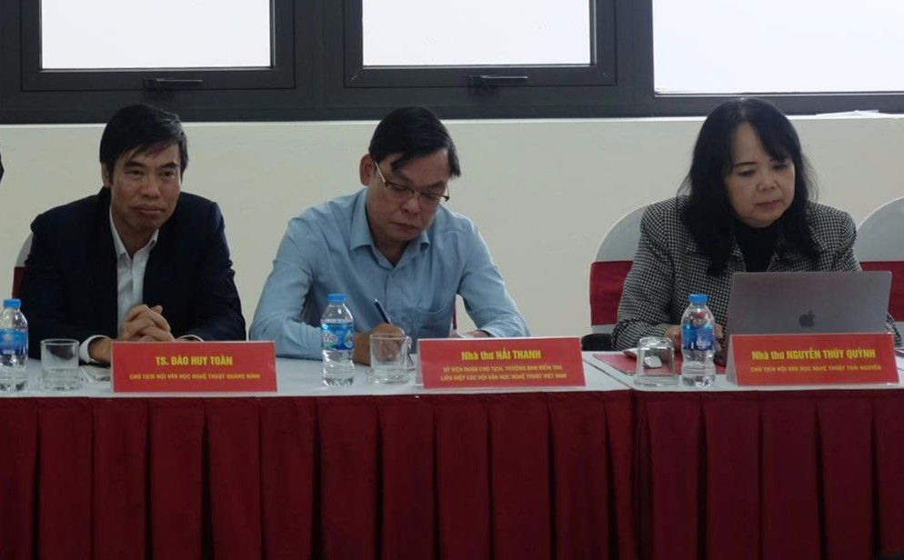 Ý kiến góp ý với dự thảo các văn kiện trình đại hội XIV của Đảng: Về phát triển văn học nghệ thuật trên chặng đường dài - 1