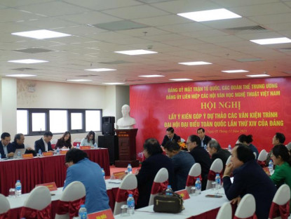 Văn thơ - Ý kiến góp ý với dự thảo các văn kiện trình đại hội XIV của Đảng: Về phát triển văn học nghệ thuật trên chặng đường dài