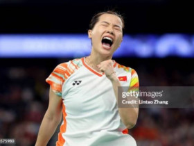 Hotgirl Thùy Linh hạ sao trẻ Nhật, đấu “bà trùm” ở chung kết cầu lông 6 tỷ đồng