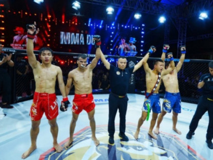 Thể thao - MMA Việt Nam cực nóng: Trận 2 đấu 2 kết quả khó tin, Thế Anh thua vì đòn siết cổ