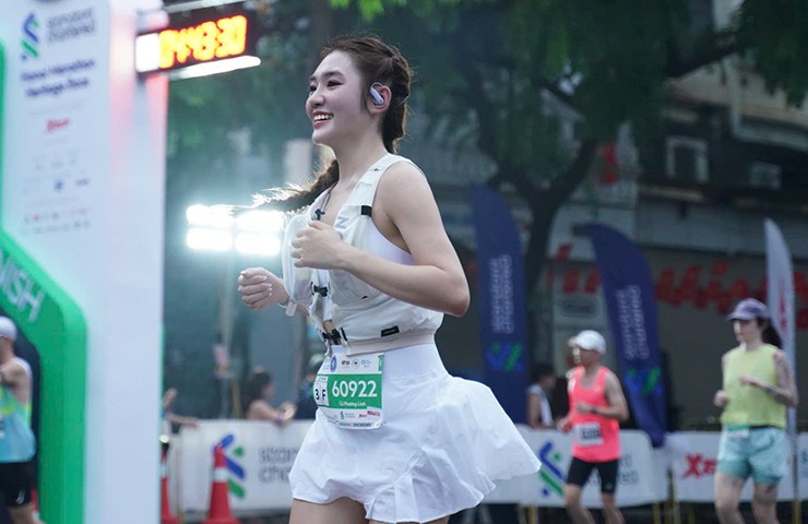 Người đẹp Khánh Ly vô địch chạy 21km, dàn mỹ nhân "làm nóng" giải marathon - 5