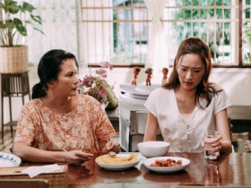 Vợ không cho mẹ ruột vay 3 triệu khám bệnh, tôi lén gửi 30 triệu nhưng chỉ một câu nói đã khiến bà ân hận