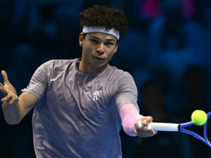 Thể thao - Video tennis Ben Shelton - Auger-Aliassime: Kịch chiến 3 set (ATP Finals)