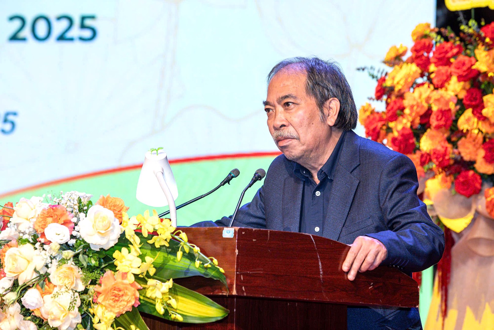 Vinh danh 34 tiểu thuyết, truyện và ký xuất sắc viết về đề tài “Vì an ninh Tổ quốc và bình yên cuộc sống” - 2