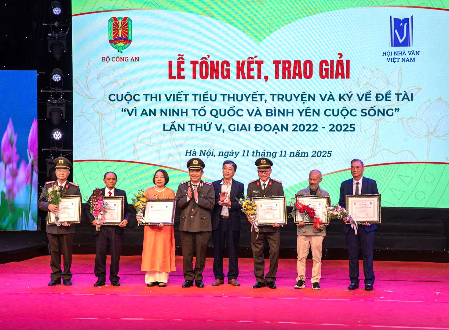 Vinh danh 34 tiểu thuyết, truyện và ký xuất sắc viết về đề tài “Vì an ninh Tổ quốc và bình yên cuộc sống” - 4