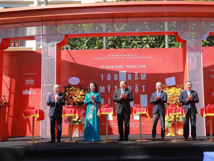 Một thế kỷ phát triển rực rỡ của nền mỹ thuật hiện đại Việt Nam qua sáng tác của nhiều thế hệ