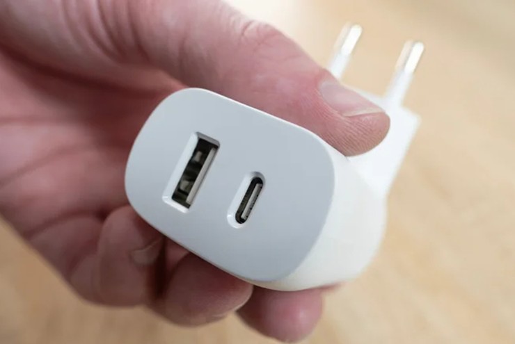 Những màu sắc trên cổng USB muốn ám chỉ điều gì? - 2