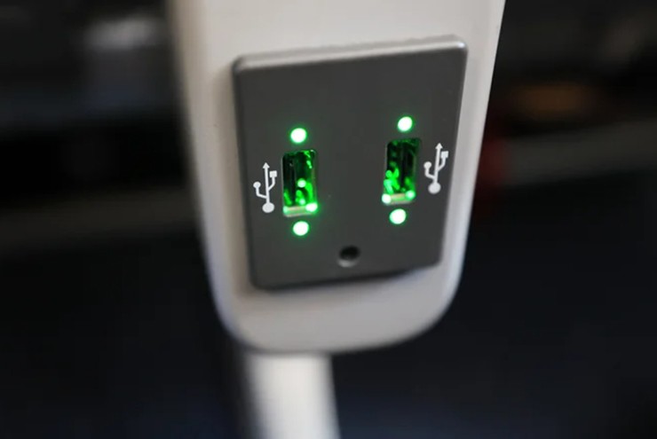 Những màu sắc trên cổng USB muốn ám chỉ điều gì? - 5