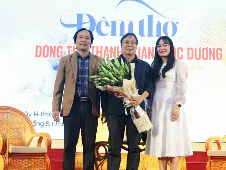 Đêm thơ “thanh xuân - học đường và Nguyễn Tiến Thanh”: Cuộc hội ngộ thấm đẫm hoài niệm