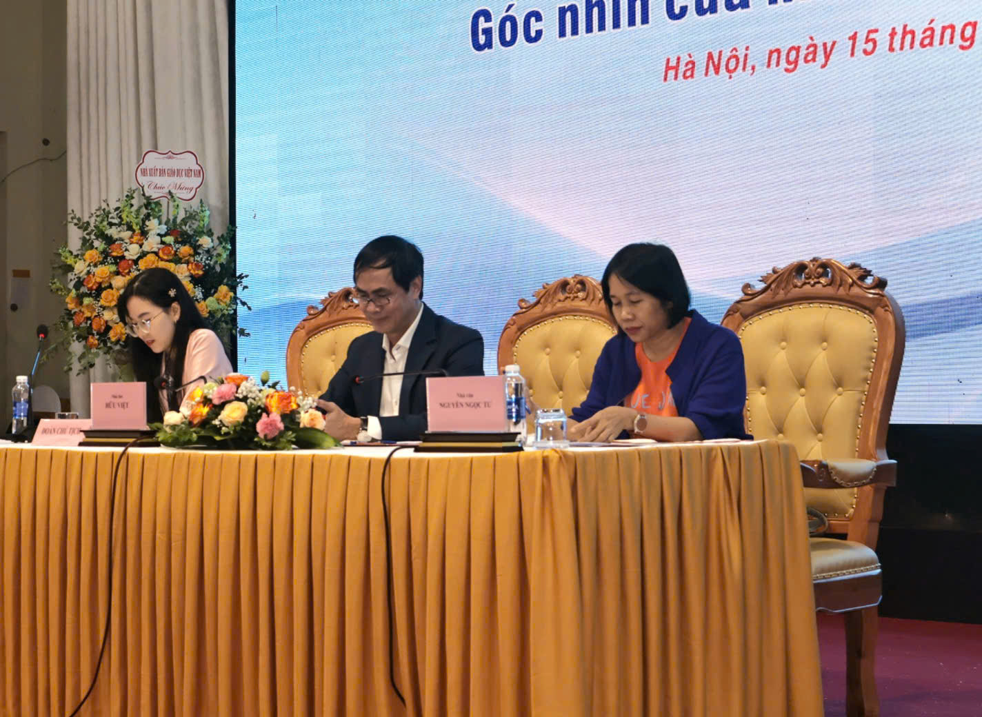 Từ góc nhìn của những người viết văn trẻ: Niềm tin về một diện mạo mới của văn chương - 2