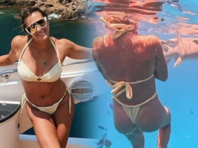 Nóng nhất thể thao sáng 17/11: Sabalenka bơi cùng cá mập sau khi vuột mất 4 triệu bảng