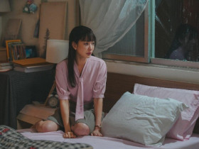 Đưa mẹ chồng 18 triệu/tháng tiền đi chợ nhưng bà chỉ cho ăn lạc với đậu phụ, lật giường lên tôi mới hiểu