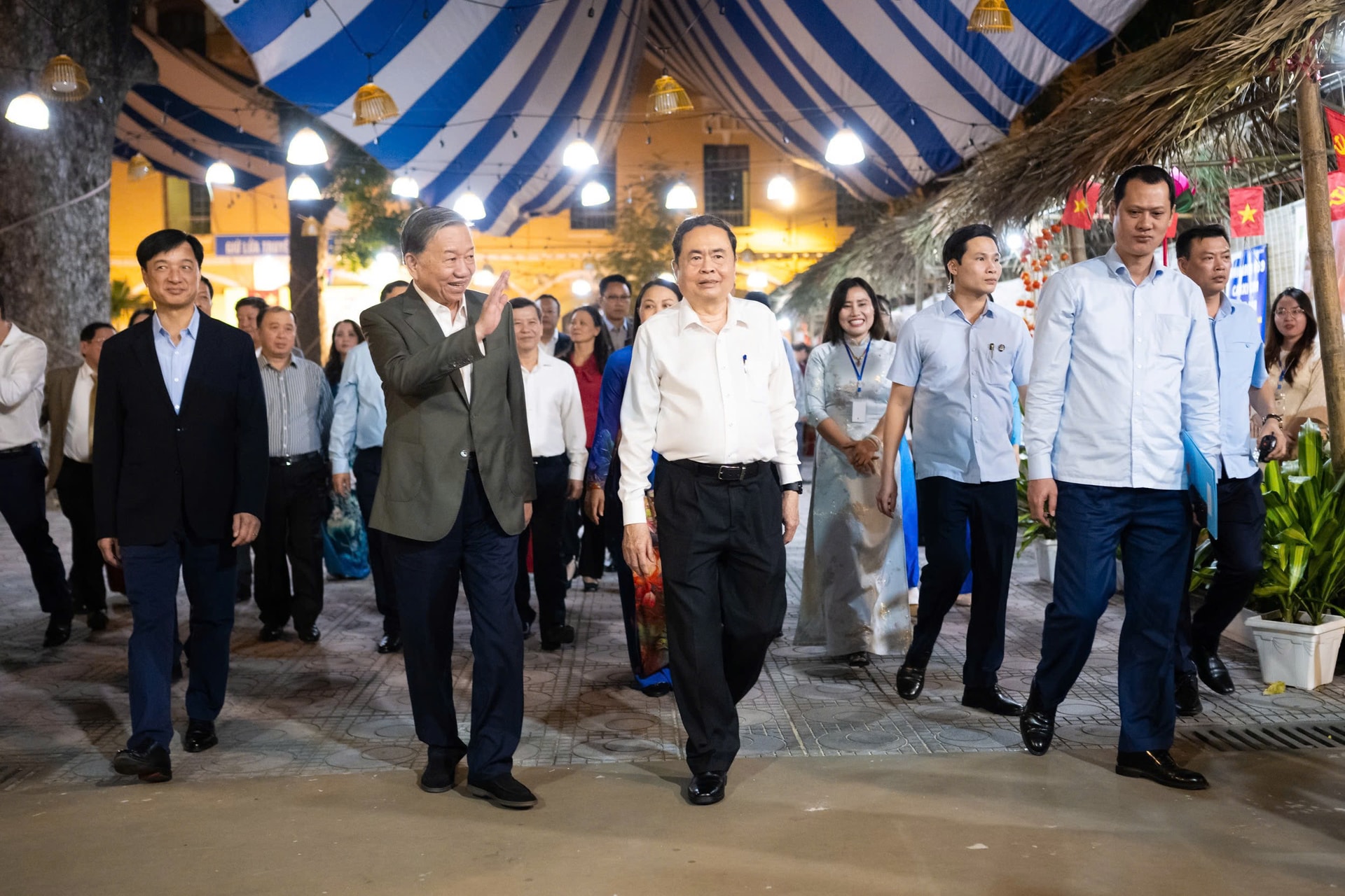 Tổng Bí thư Tô Lâm dự Ngày hội Đại đoàn kết toàn dân tộc tại phường Ba Đình - 1