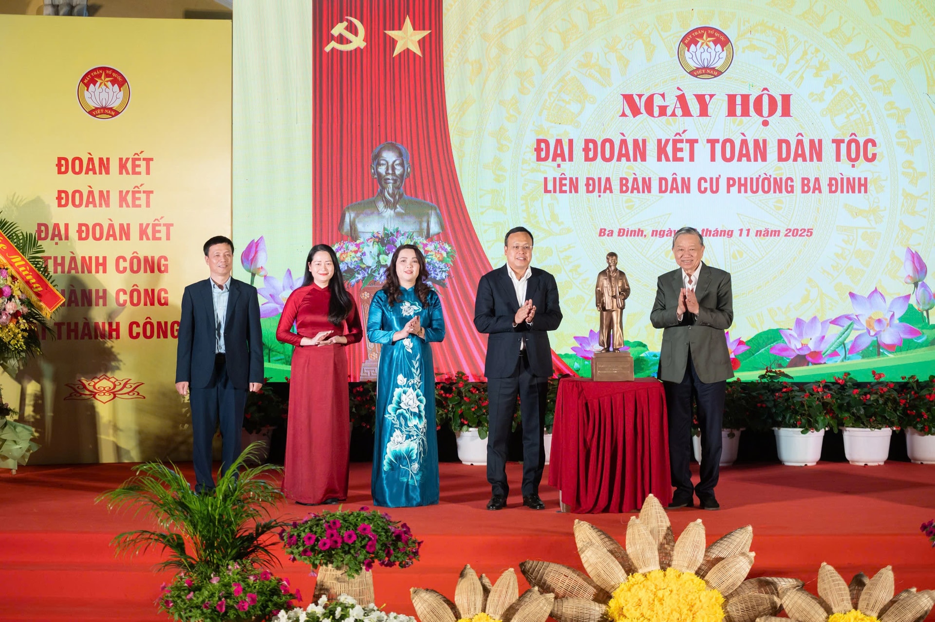 Tổng Bí thư Tô Lâm dự Ngày hội Đại đoàn kết toàn dân tộc tại phường Ba Đình - 5