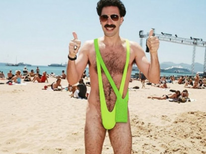 Công nghệ - Tại sao bị chê tơi tả, túi đựng iPhone “đắt như vàng” của Apple lại bán sạch?