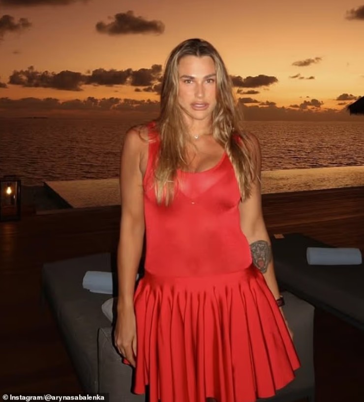 Sabalenka bỏ lỡ 4 triệu USD, có 2 tuần "nồng cháy" bên bạn trai cơ bắp lực lưỡng - 9