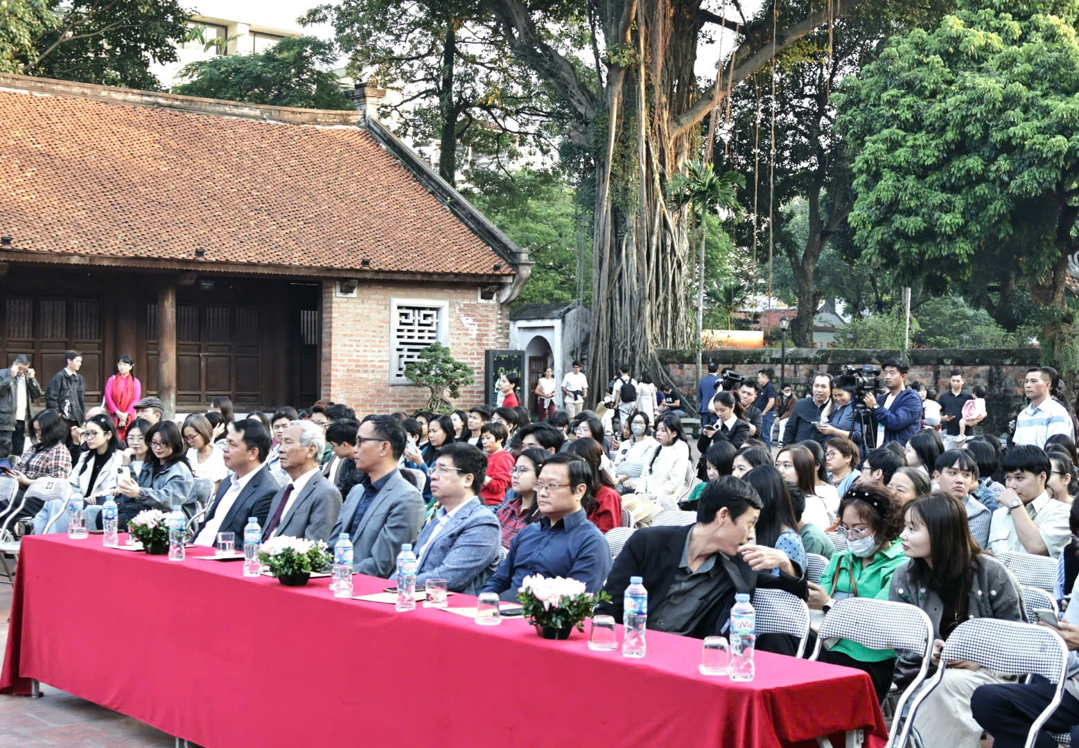 Cuộc thi vẽ tranh “Tiếng vang lịch sử” năm 2025: Cuộc đối thoại đầy cảm hứng giữa di sản và thế hệ hôm nay - 1