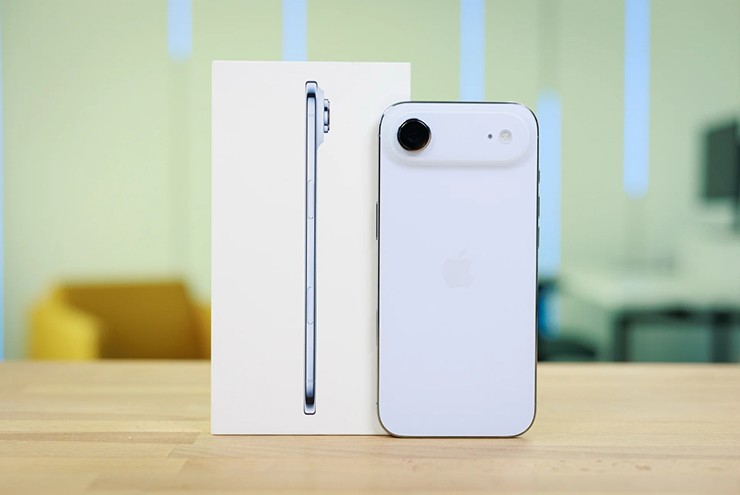 Samsung nóng mặt nếu Apple chấp nhận giảm giá trị thương hiệu iPhone - 2