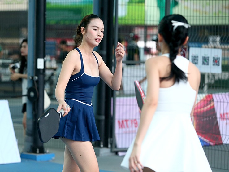 Dàn hoa hậu pickleball khoe đường cong “đốt mắt”, người đẹp Đặng Yến vô địch - 11