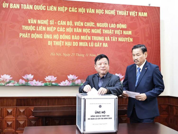 Liên hiệp các Hội Văn học nghệ thuật Việt Nam phát động ủng hộ đồng bào bị thiệt hại do mưa lũ