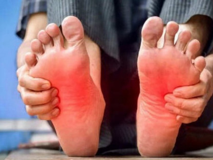Y tế - Dấu hiệu ở chân cảnh báo bệnh gan, suy tim và cục máu đông