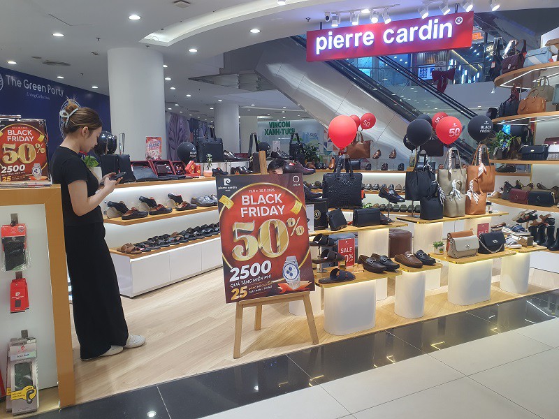 "Điểm mặt" loạt cửa hàng tại Hà Nội giảm giá “siêu sốc” lên tới 90% dịp Black Friday 2025 - 18