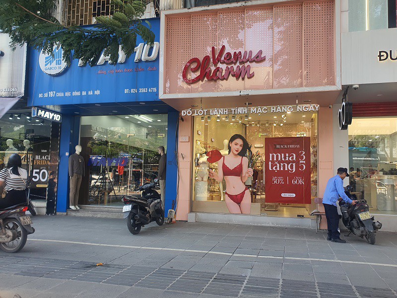"Điểm mặt" loạt cửa hàng tại Hà Nội giảm giá “siêu sốc” lên tới 90% dịp Black Friday 2025 - 11
