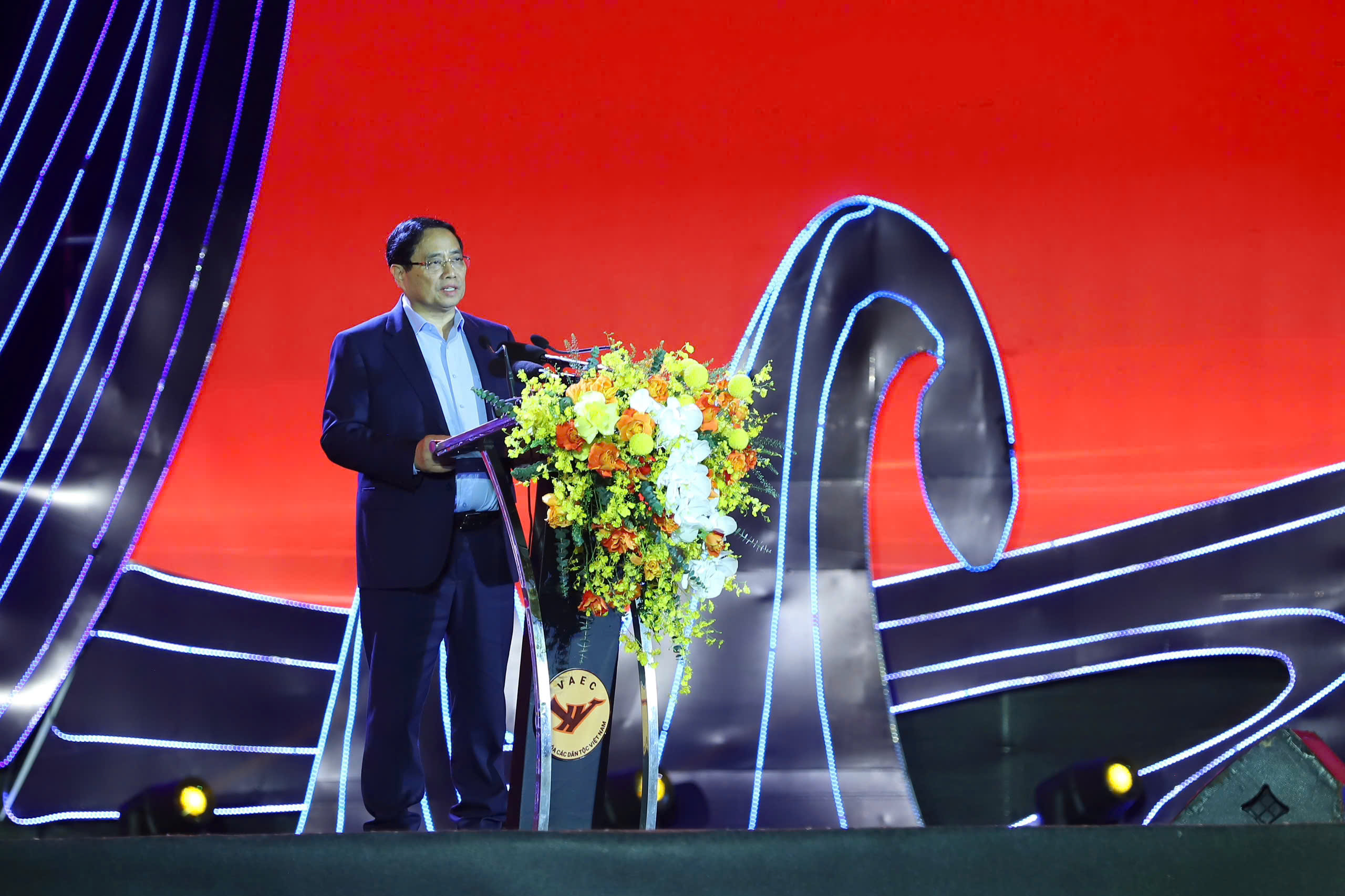 Khai mạc Tuần Đại đoàn kết các dân tộc - Di sản Văn hóa Việt Nam: Đoàn kết một lòng – Hướng về Miền Trung - 4