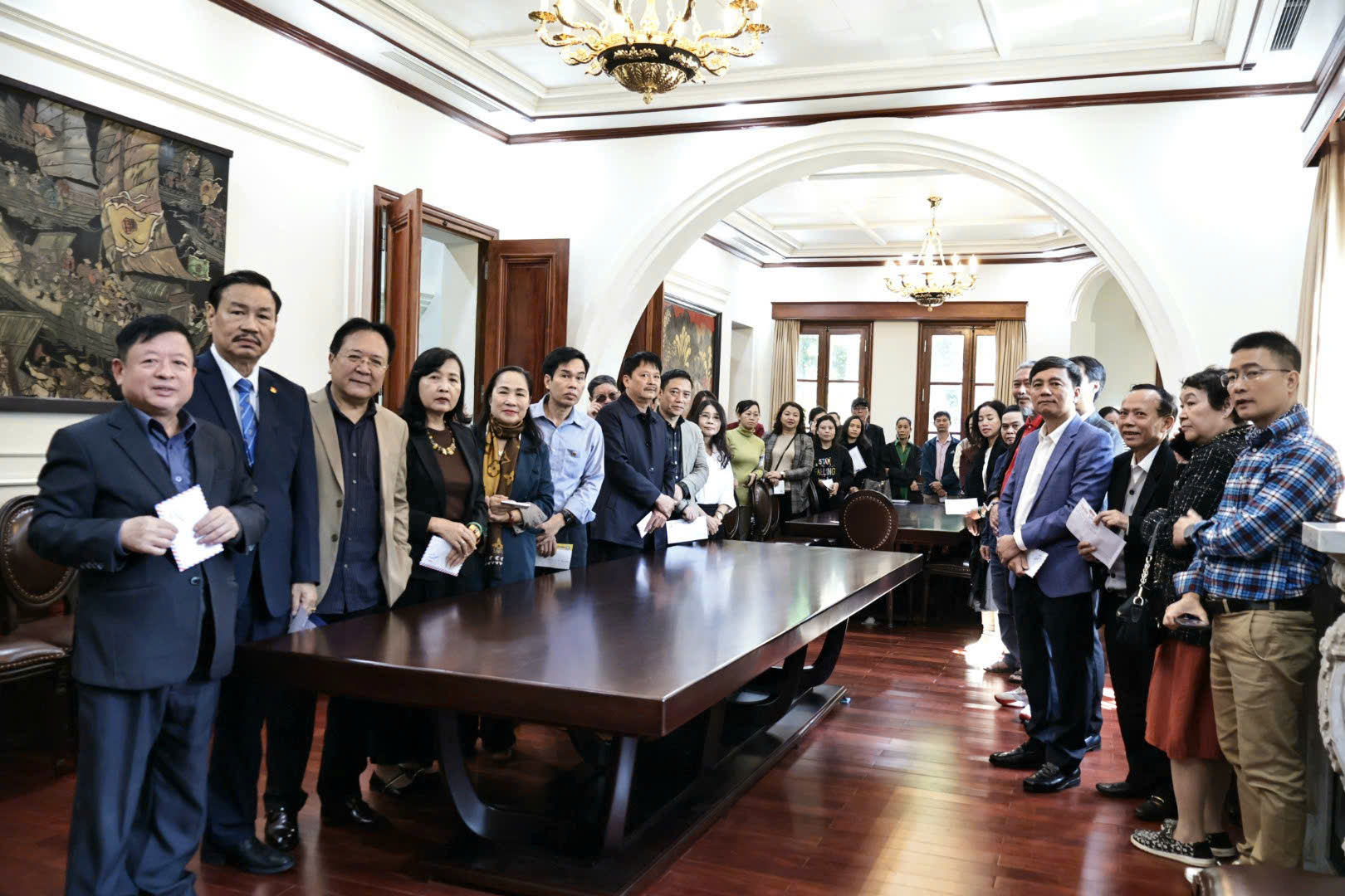 Liên hiệp các Hội Văn học nghệ thuật Việt Nam phát động ủng hộ đồng bào bị thiệt hại do mưa lũ - 2