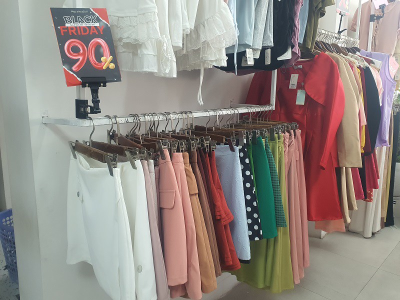"Điểm mặt" loạt cửa hàng tại Hà Nội giảm giá “siêu sốc” lên tới 90% dịp Black Friday 2025 - 16