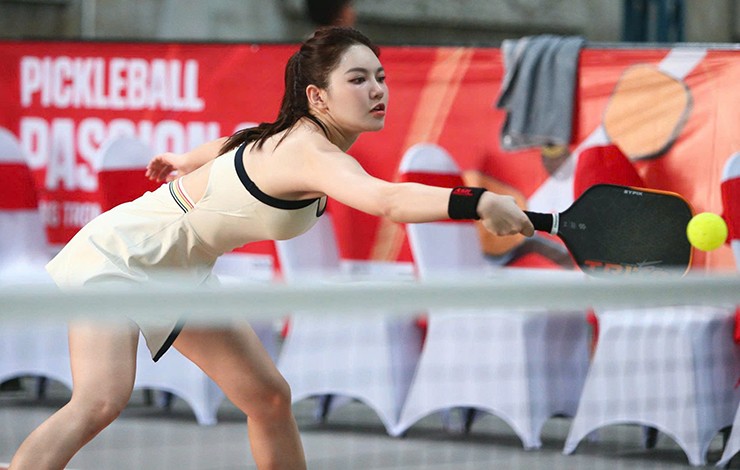 Hot girl Kiều Trinh khoe đường cong trên sân pickleball, “khóc cạn nước mắt” vì thua ngược - 5