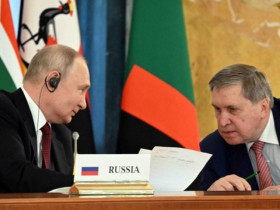 Rò rỉ ghi âm điện đàm với đặc phái viên Mỹ, trợ lý Tổng thống Nga Putin lên tiếng